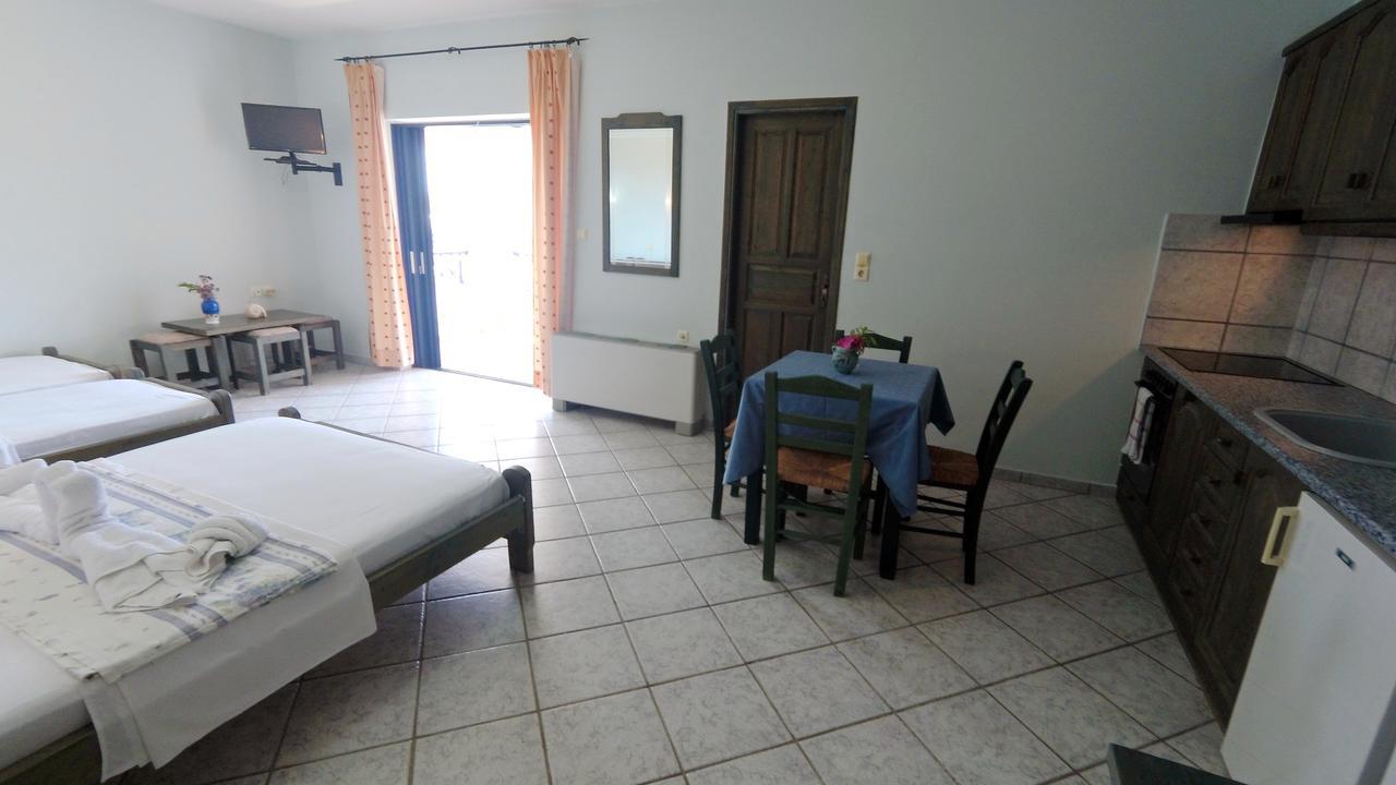Hotel Zeus Karystos  Exterior foto